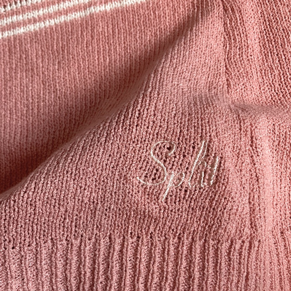 Split Beach Style Sweater, Medium - image 8